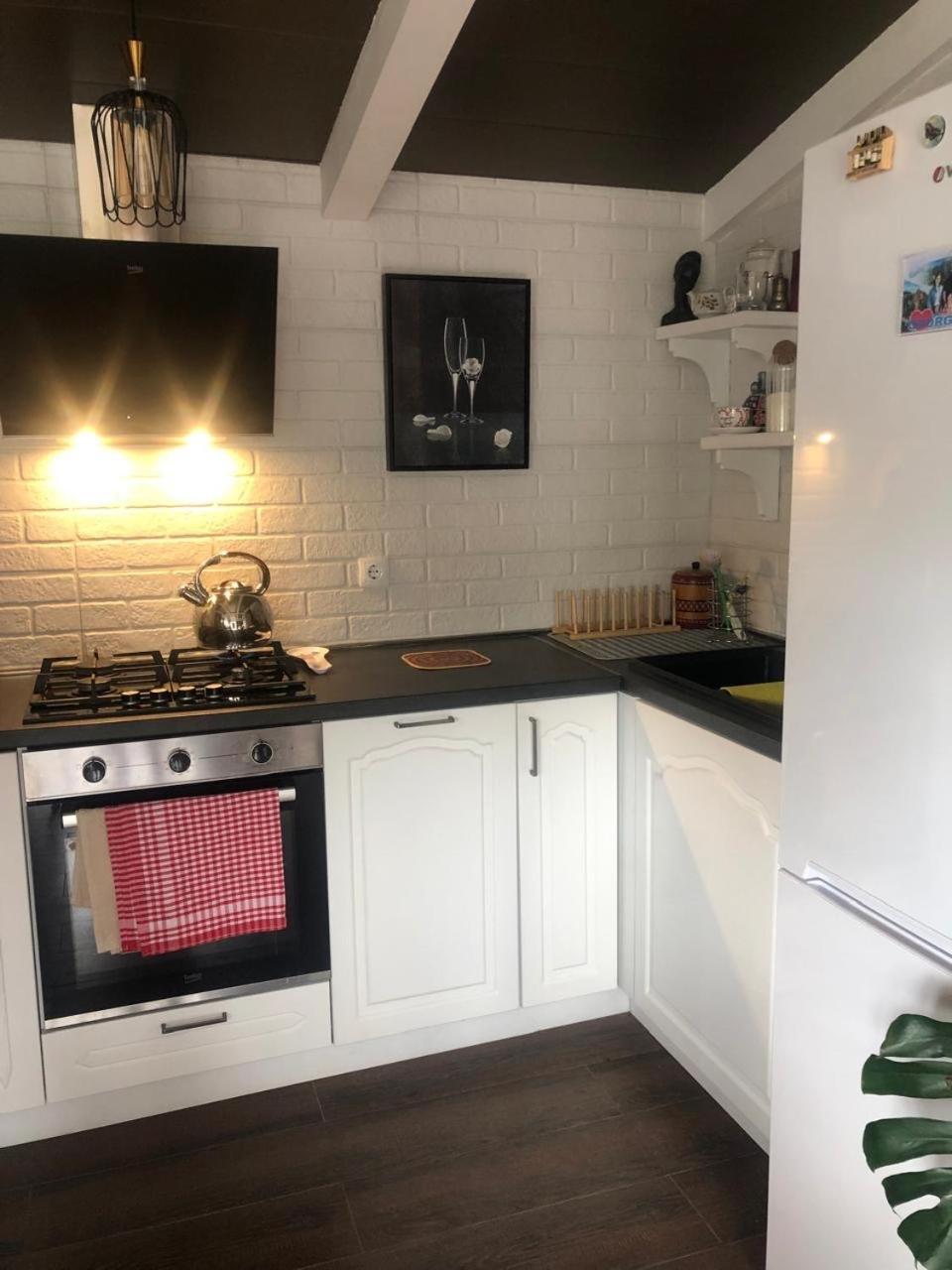 Verona Apartment Dushet'i Buitenkant foto