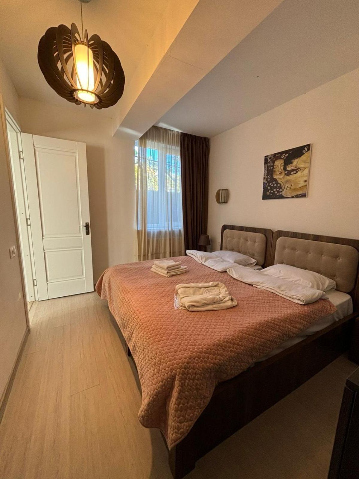Verona Apartment Dushet'i Buitenkant foto