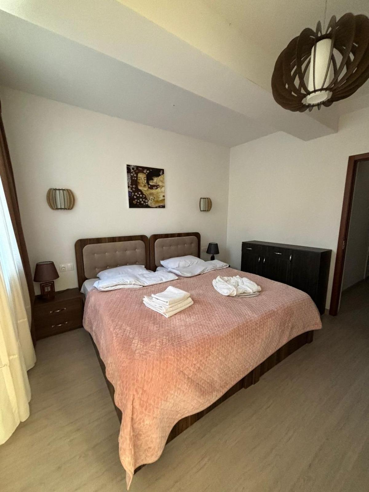 Verona Apartment Dushet'i Buitenkant foto